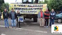 Vereadores estiveram presentes em protesto dos produtores de leite de Crissiumal 